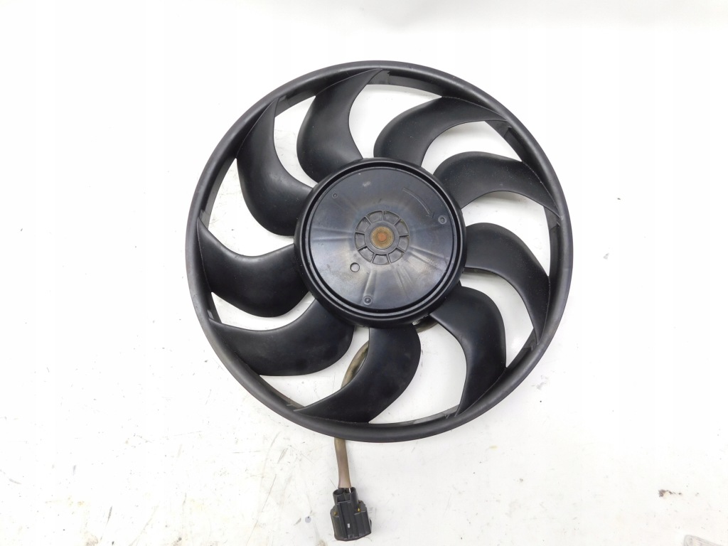 Купити Вентилятор радіатора - opel antara / captiva 2.2 cdti 3137230069