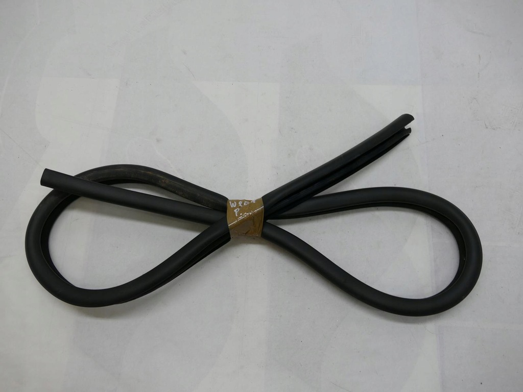 фото №1, Mercedes e w207 c207 прокладка дверь правая