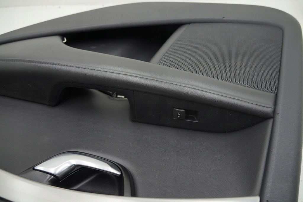 фото №4, Volvo v70 iii обшивка правий задня