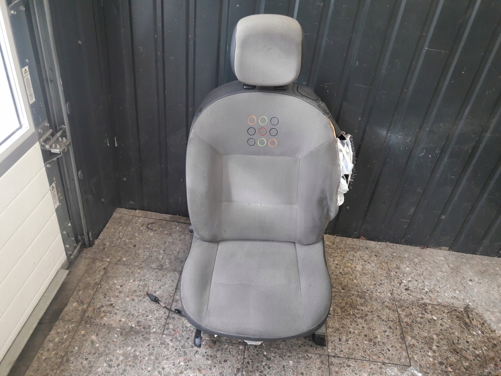 фото №1, Сиденье левый перед renault twingo ii 3d