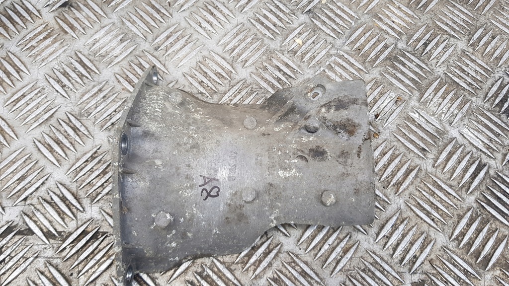 фото №3, Audi a8 d2 4.2 захист піввісь задня