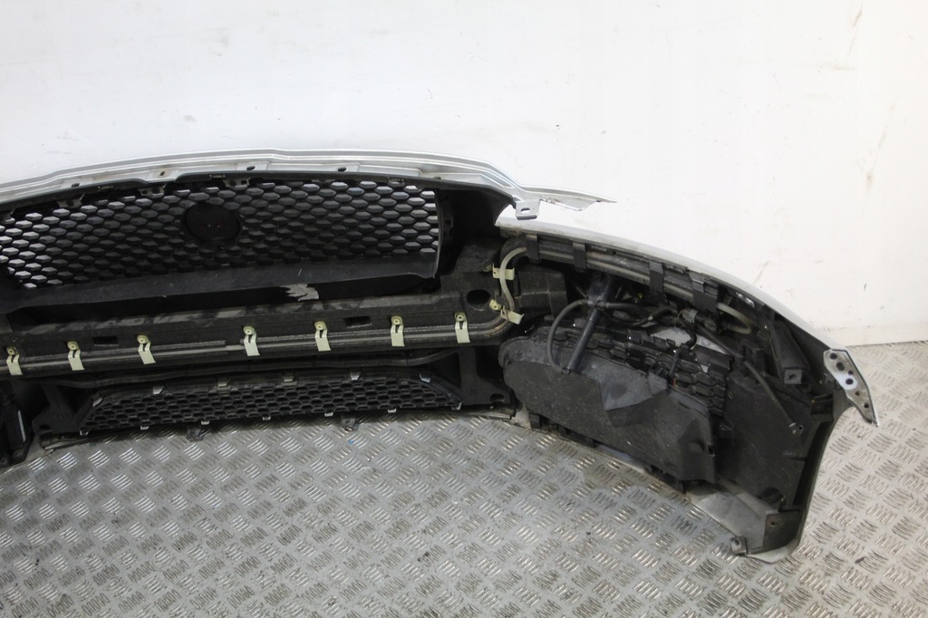 фото №13, Бампер перед 4x pdc jaguar xf ii x260 r-sport