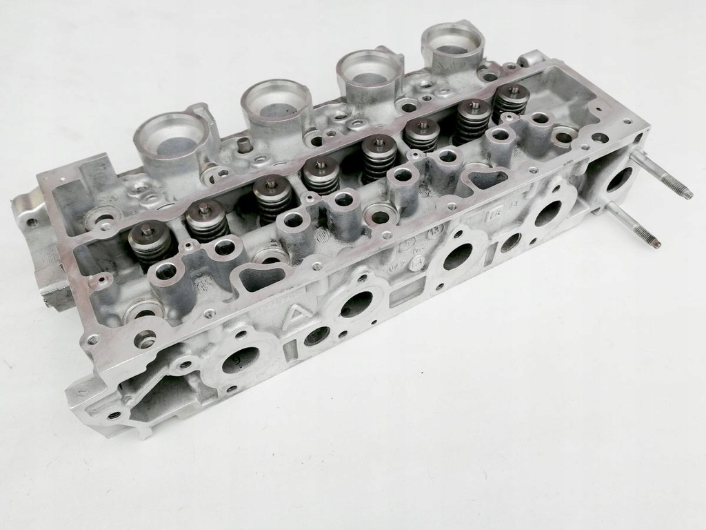 фото №1, Peugeot 207 c3 1,4hdi головка cylndrów