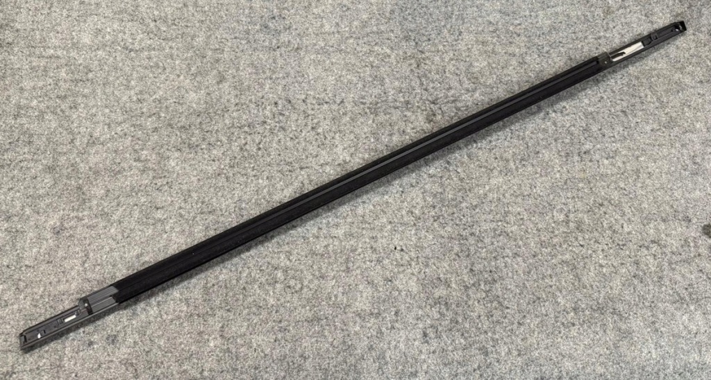 Honda odyssey 2018- 24 молдинг хромированная уплотнитель на дверь правое перед Киев