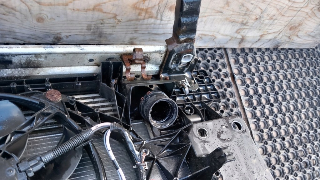 фото №8, Renault megane iii lift 1.5 dci pas передний комплект