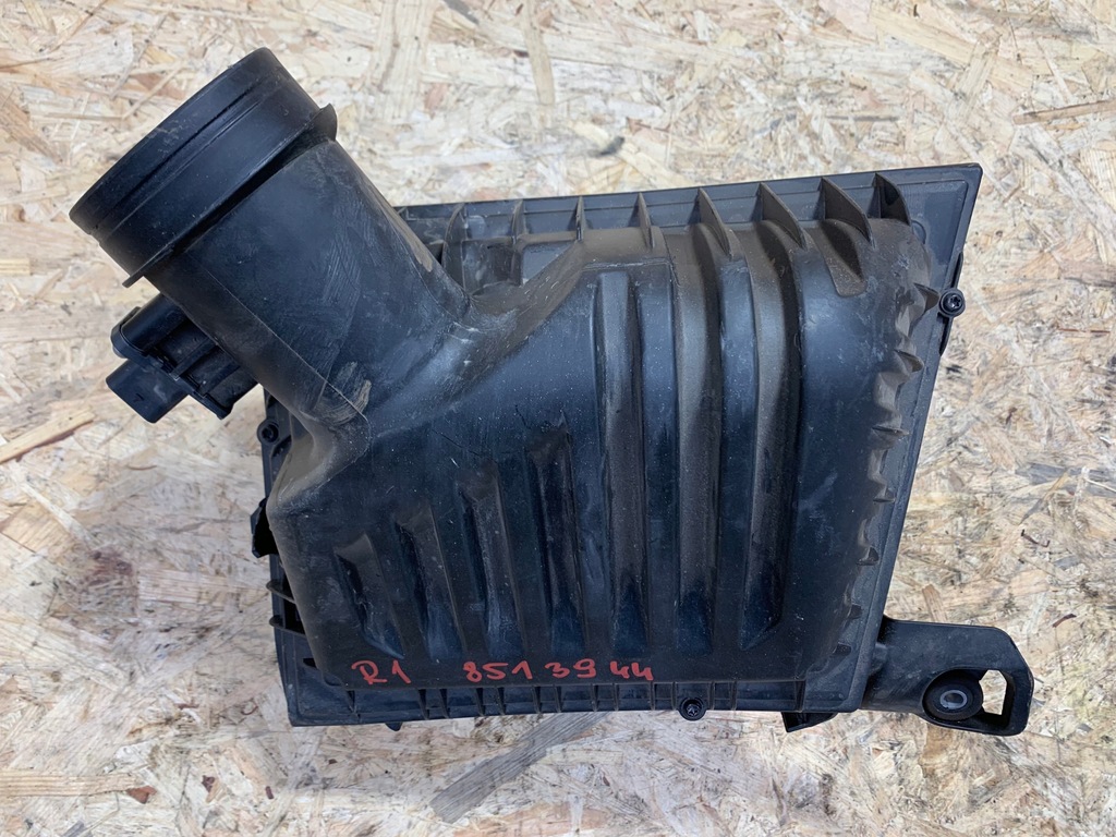 фото №1, X1 f48 корпус фильтра воздуха 8513944