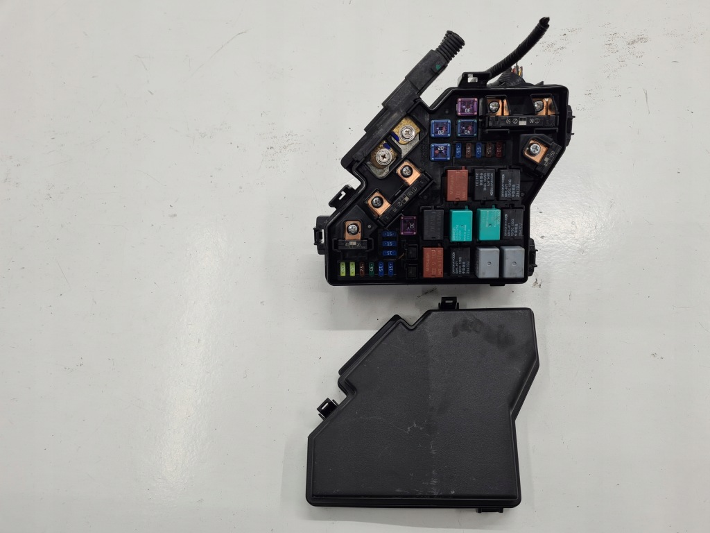 фото №1, Honda cr-v iii коробка запобіжників 2.0 i-vtec swa-0130