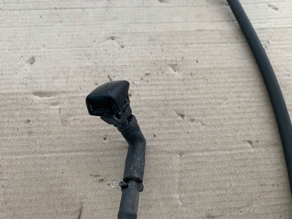 фото №8, Ford mustang mach-e rwd 21r форсунки шланг омивача оригінал