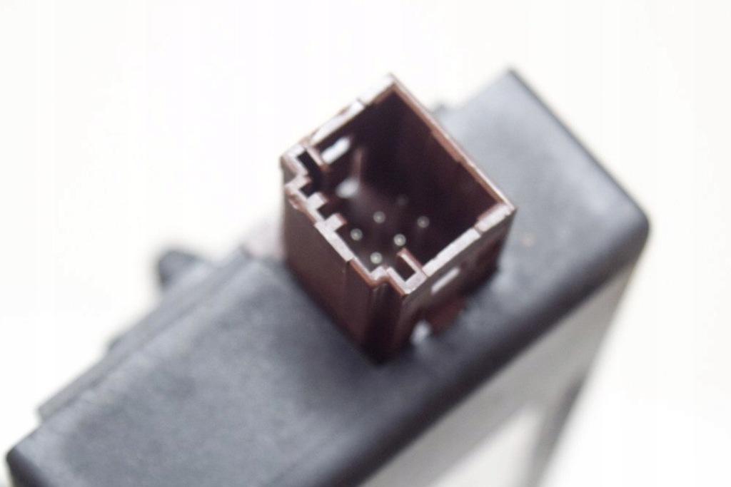 фото №6, Citroen c6 alarm сигнал управление unit 9657384680 61908806 2.7 дизель 150kw 2