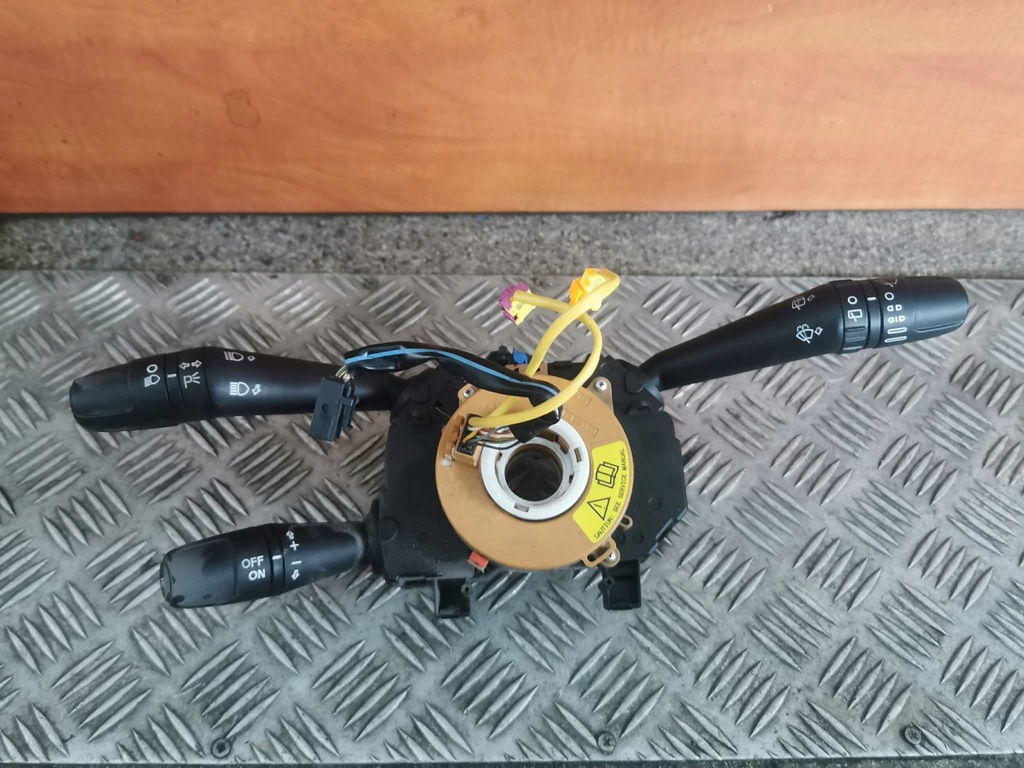 фото №1, Alfa romeo giulietta перемикач комбінований 86263040