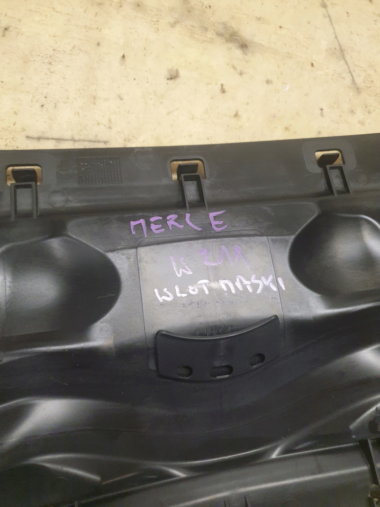 фото №10, Mercedes w211 захист впуск повітря капот a2118800236