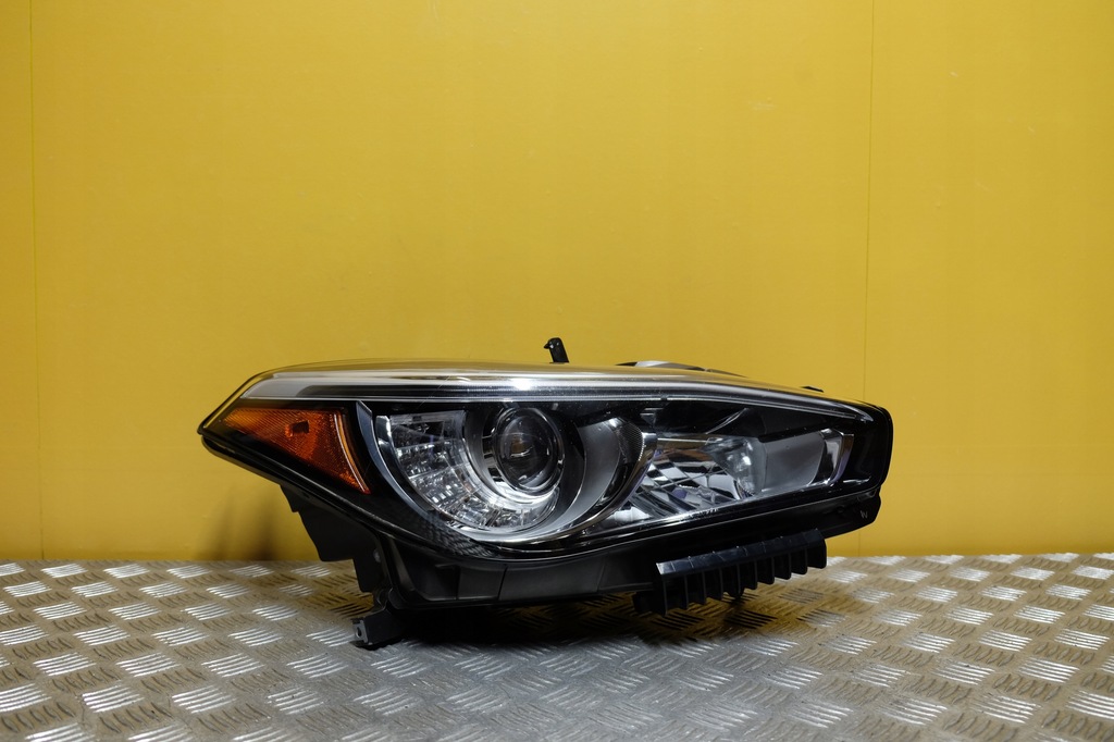 фото №1, Infiniti q70 2013- фара лампа full led некрутящаяся r usa