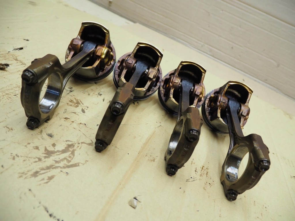 фото №11, Honda stream 2.0 i-vtec 16v 156km k20a1 поршень