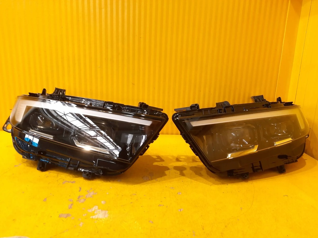 фото №1, Opel astra l vi лампа перед правая левая комплект full led