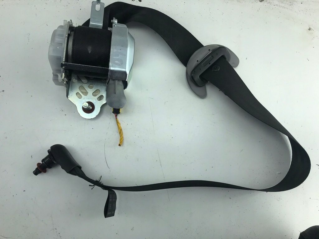 фото №1, Hyundai i40 pas натяжитель левый перед