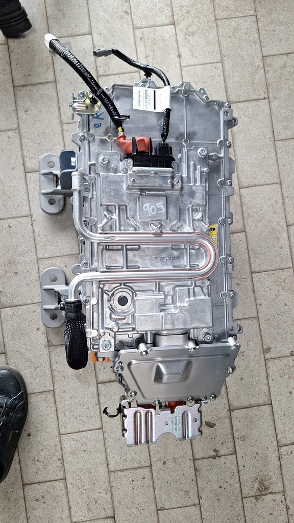 фото №6, Зарядний пристрій інвертор зарядний пристрій renault megane v e-tech 296a04761r