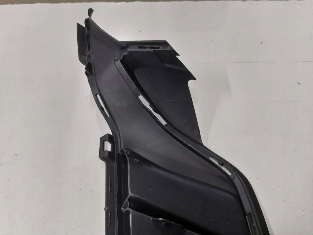 фото №11, Решётка бампера передний porsche taycan gts левая 776.