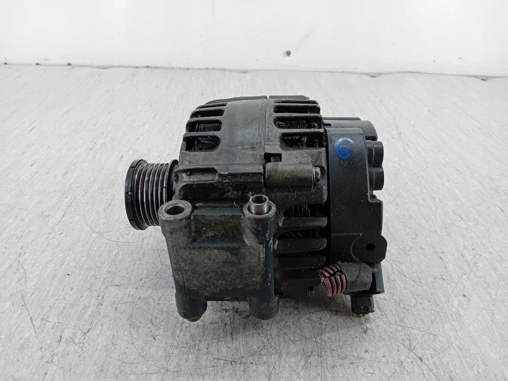 Генератор peugeot 207 sw 761548480-01 tg12c120 1.4 vti Недорого