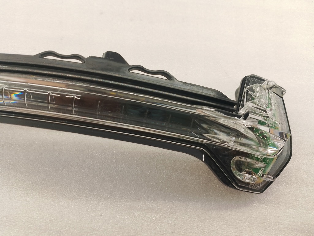 фото №10, Поворотник дзеркало правий audi tt r8 tts 8s0