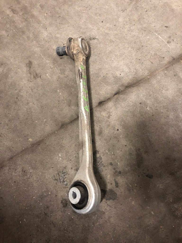 фото №1, Audi a6 c8 рычаг левый передний верхний