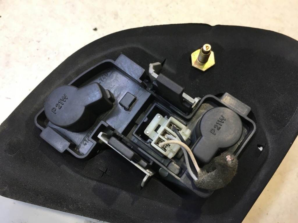 фото №6, Лампа правий задня w кришка fiat albea 1.2 41520748