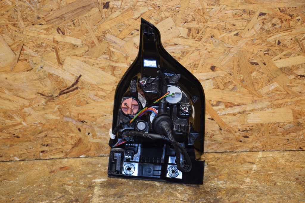 фото №6, Лампа задняя правая sportage v 23r 0km nowa оригинал r2924-63010 92402r2000 21-