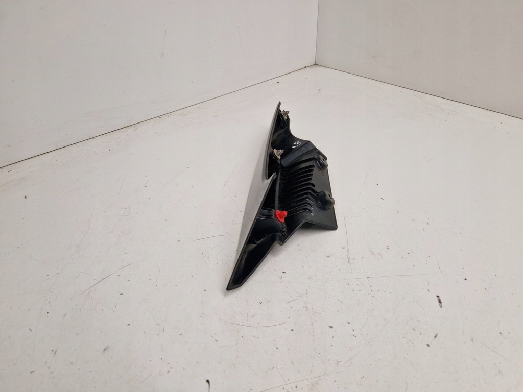 фото №8, Nissan x-trail t32 2016 задняя сторона правая молдинг pod фара задняя