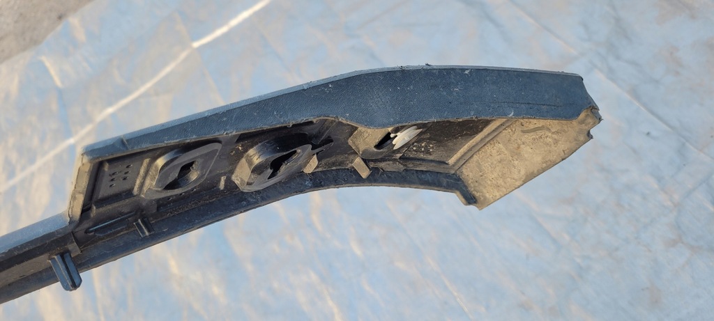 фото №9, Volvo xc40 молдинг na крыло правый перед