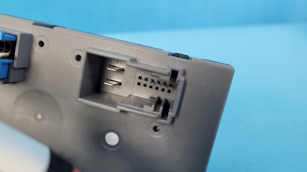 фото №7, Mercedes w206 c200 22r привод доводчик модуль крышки a0999064703 a2069000516