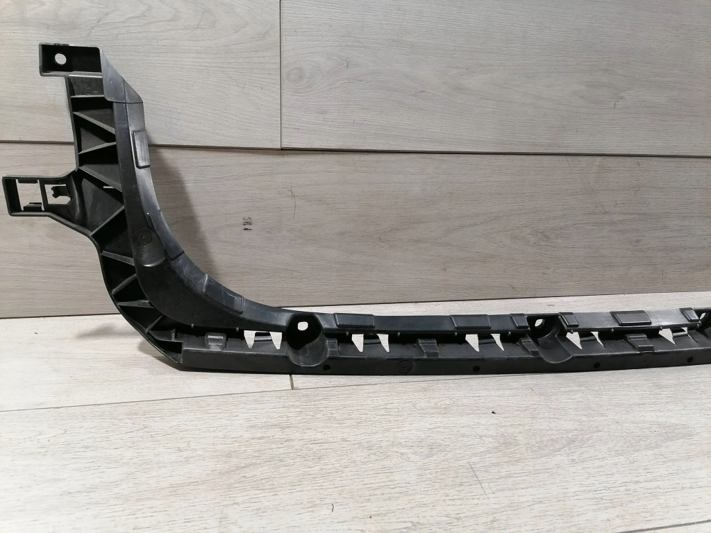 фото №10, Panamera направляющая бампер задняя 974807863