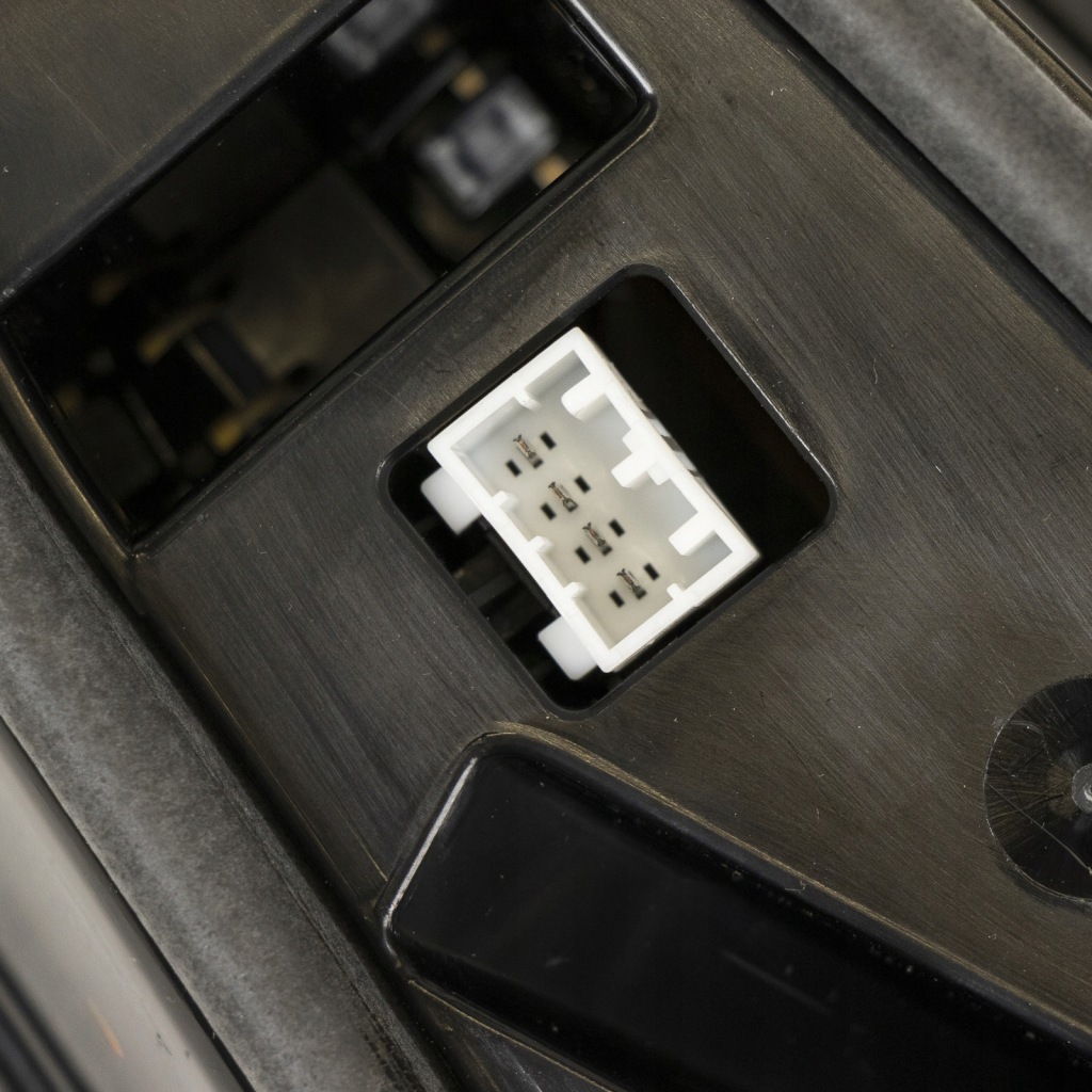 фото №5, Magneti marelli лампа задняя p led lancia delta iii