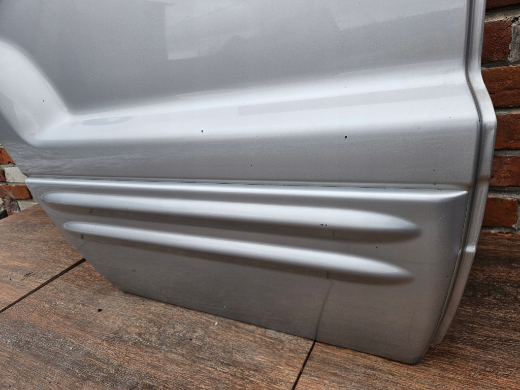 Jeep grand cherokee wj 99-04 дверь правый  задний с Разборки