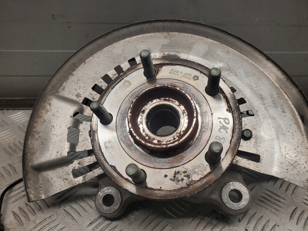 фото №6, Chrysler pacifica 68189018ac перед сторона правая подшипник i ступица kół