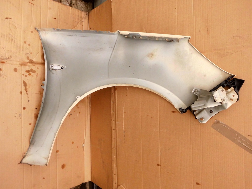 фото №7, Opel zafira c крыло перед левый y611