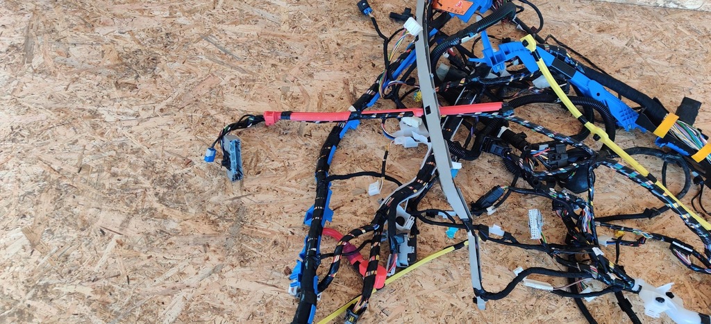 фото №5, Джгут панелі електрична tesla model y 2024