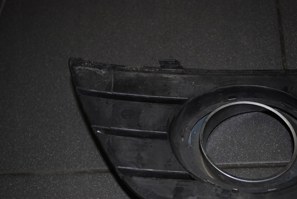 Решётка бампера левая mercedes a рестайлинг  a1698871125 с Разборки