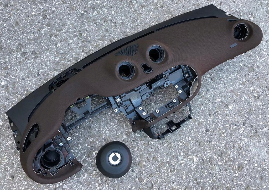 фото №1, Smart fortwo 3d a453 панель приладів коричневий панель приладів подушка