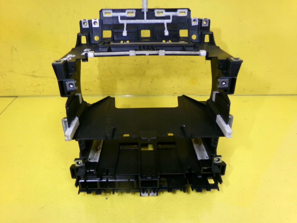 фото №8, Рамка радіо панелі приладової панелі audi a3 8p 8p0858005b nr84