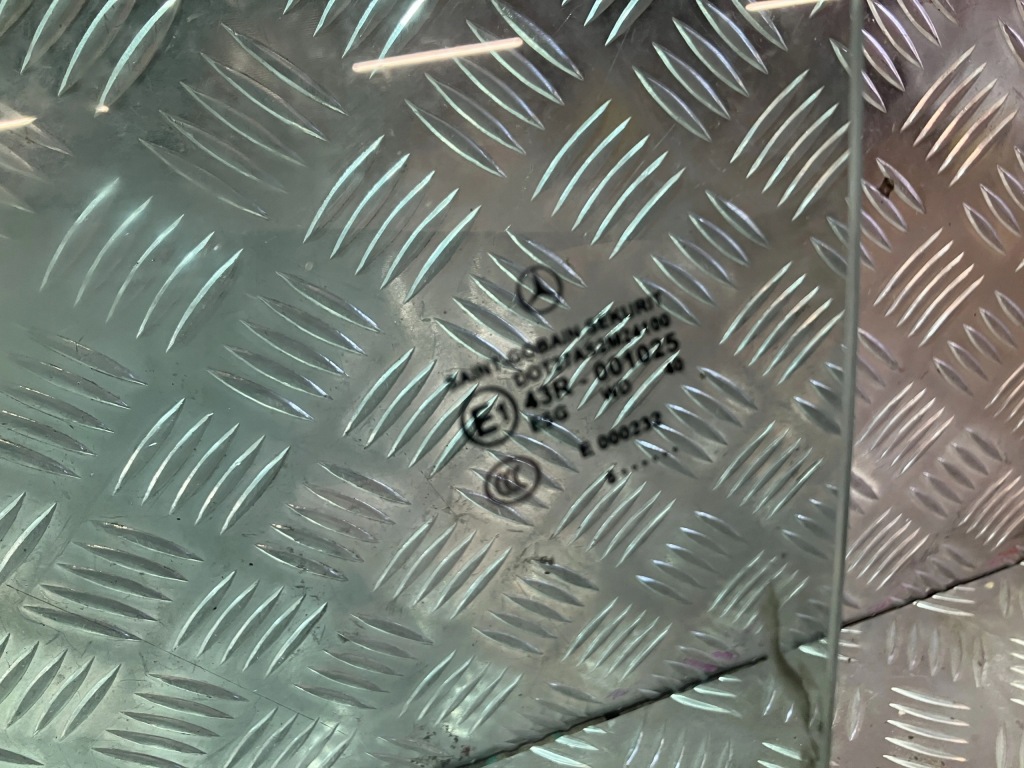 фото №2, Стекло дверь левых mercedes slk r171 2006 rok produkcji