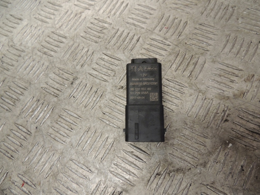 фото №1, Peugeot 2008 i lift реле свічка розжарювання