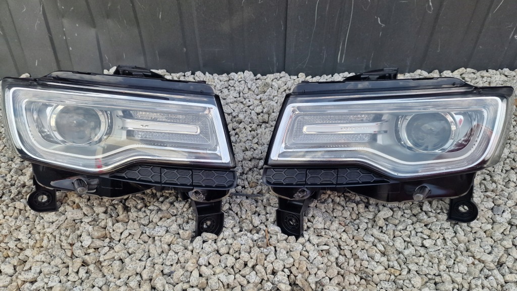Купити Jeep grand cherokee wk2 2013 2014 2015 2016 фара ксенон led ліва правий