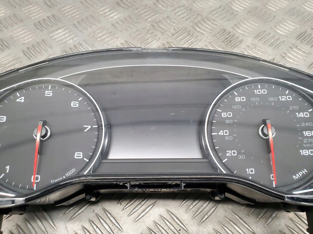 фото №5, Audi a8 s8 d4 4h 2013 перед сторона ліва лічильник / спідометр