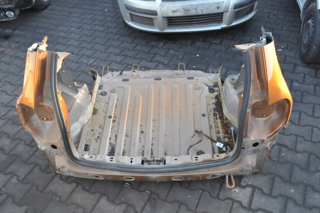 фото №1, Dacia duster ii pas задня задній піддон