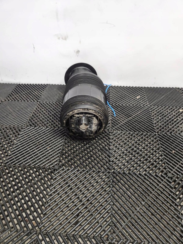 Купити Подушка пневмоподушка права задня audi q7 q8 4m 4m0616002ak