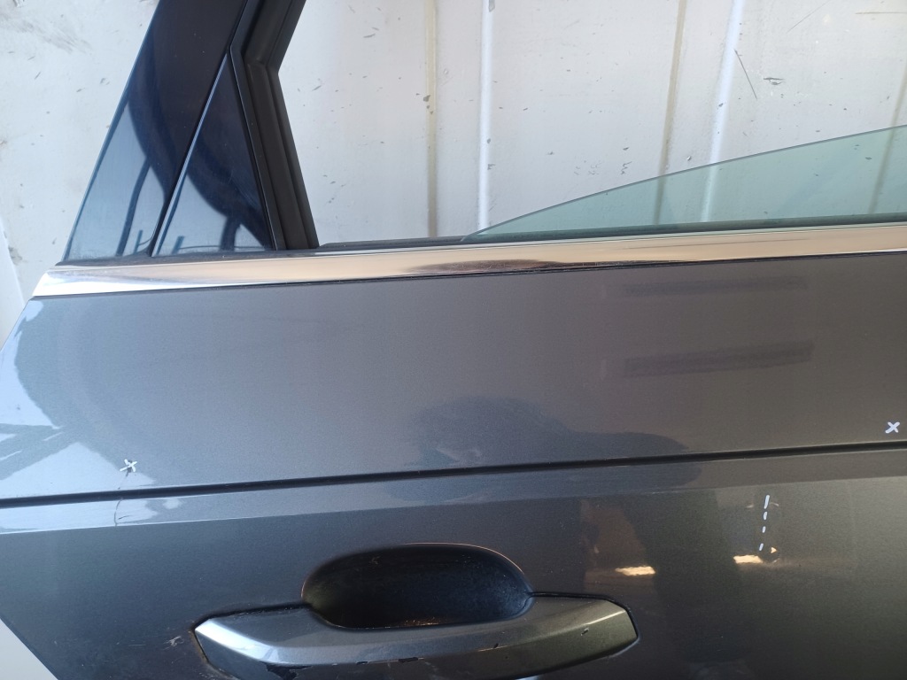 Дверь --- audi a4 b9 седан дорестайлинг  2015-2019 -- задняя правое  -- коплектная Оригинал