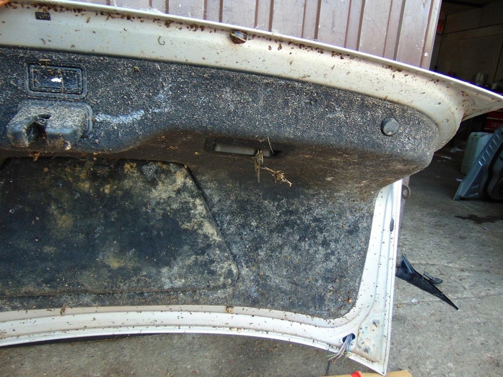 фото №8, Крышка багажника задняя задняя audi a8 d3 ly7w