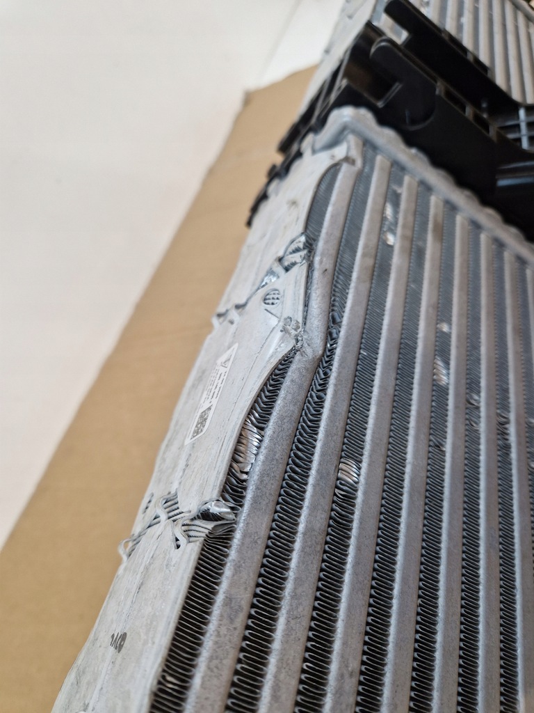 фото №5, Porsche 911 992 радиатор интеркулер org 992145805f