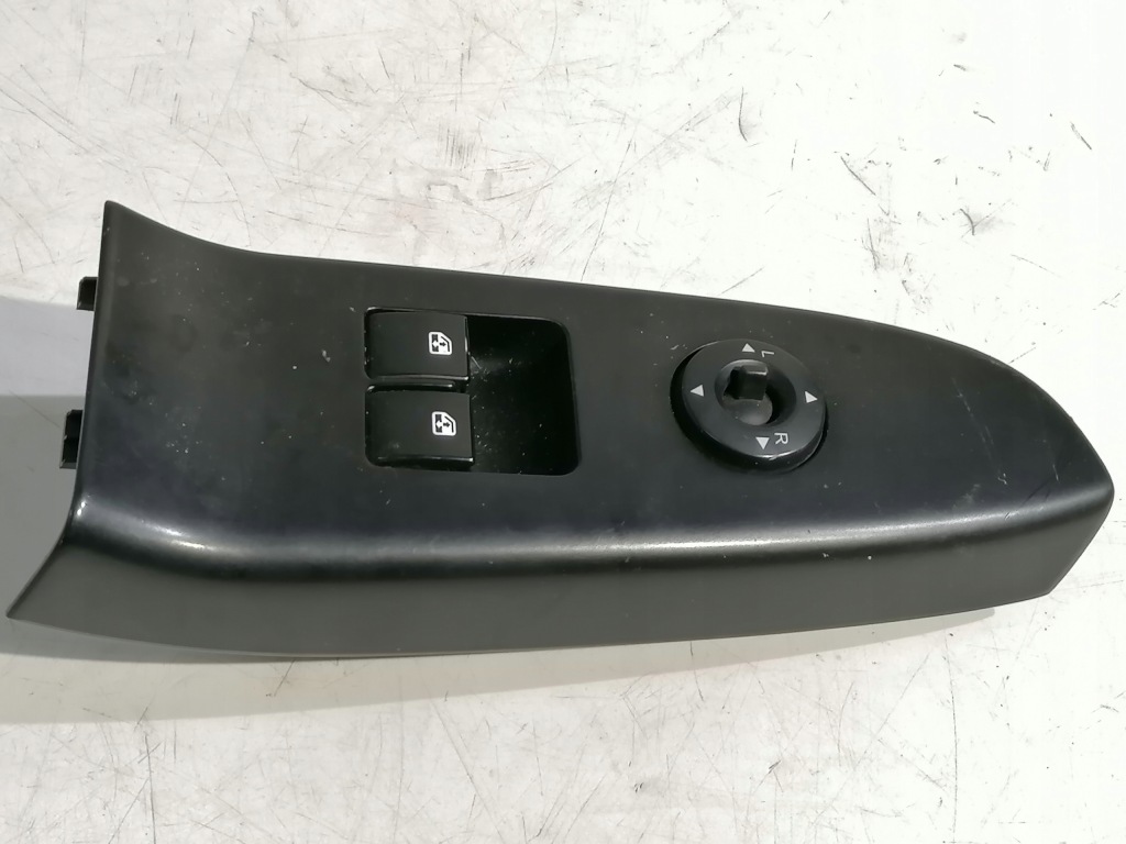 фото №1, Kia ceed i панель управление окон левый