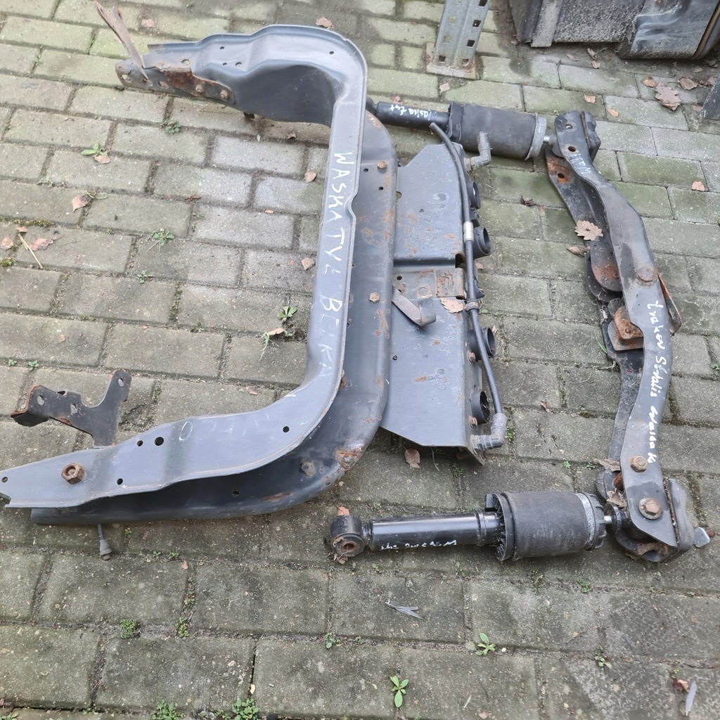 фото №8, Підвіска кабіни балка задня iveco trakker stralis