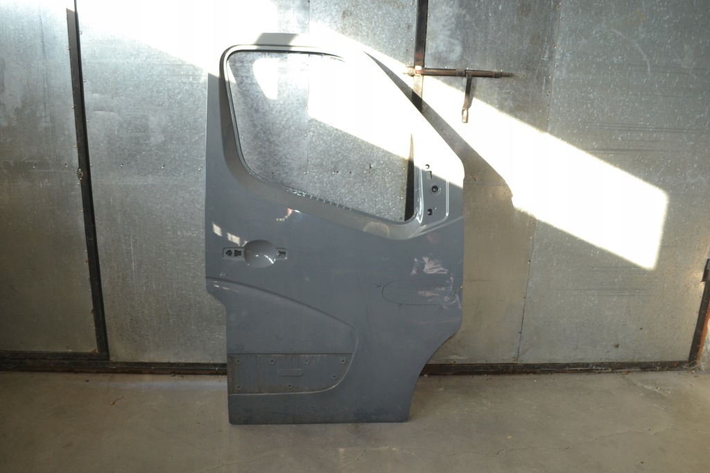 фото №1, Дверь перед передние правое master iv новый model